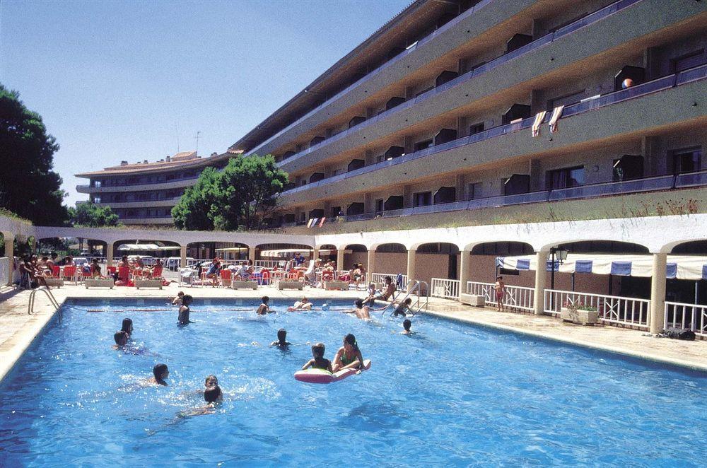 Apartamentos Salles Beach L'Estartit Eksteriør billede