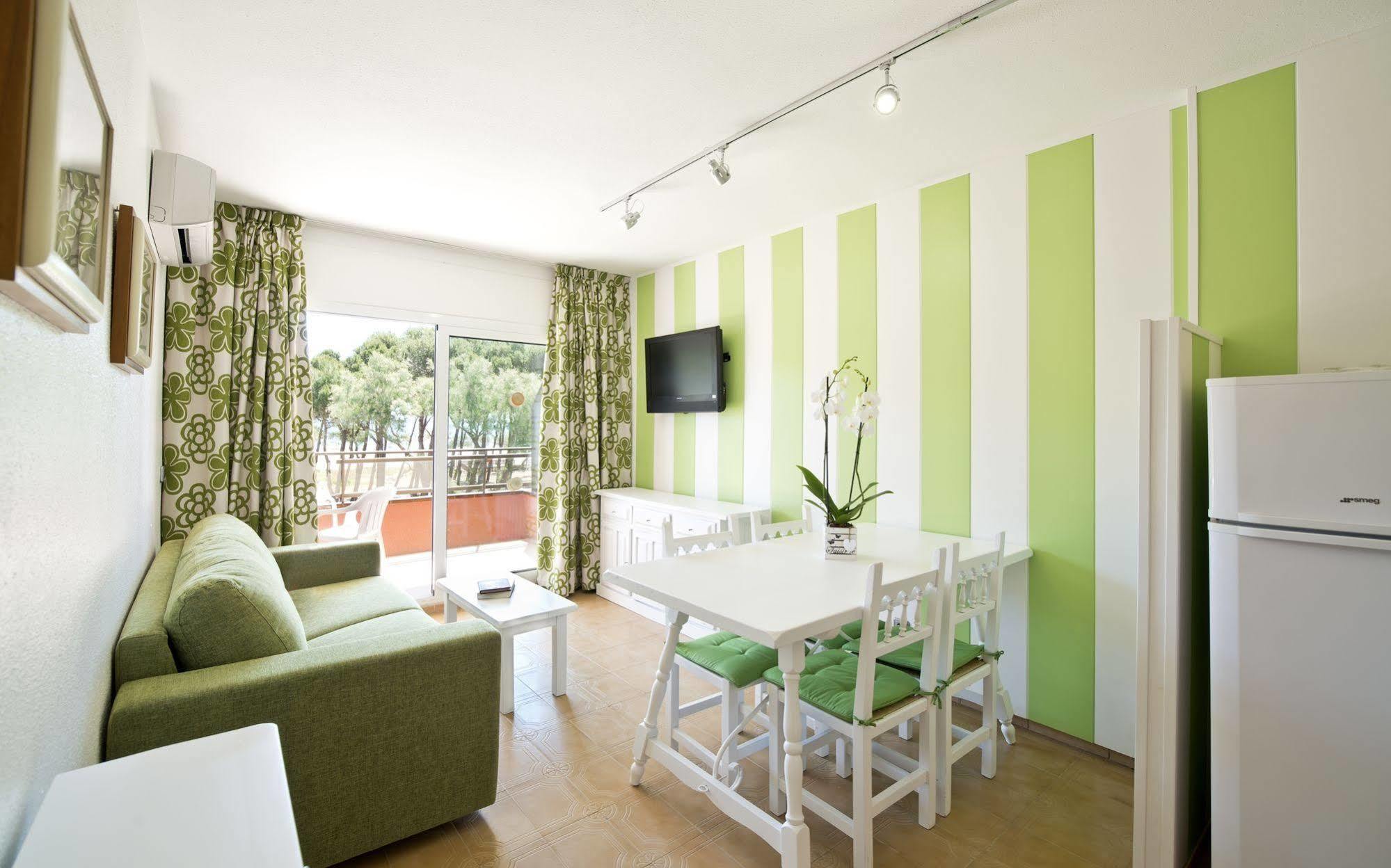 Apartamentos Salles Beach L'Estartit Eksteriør billede