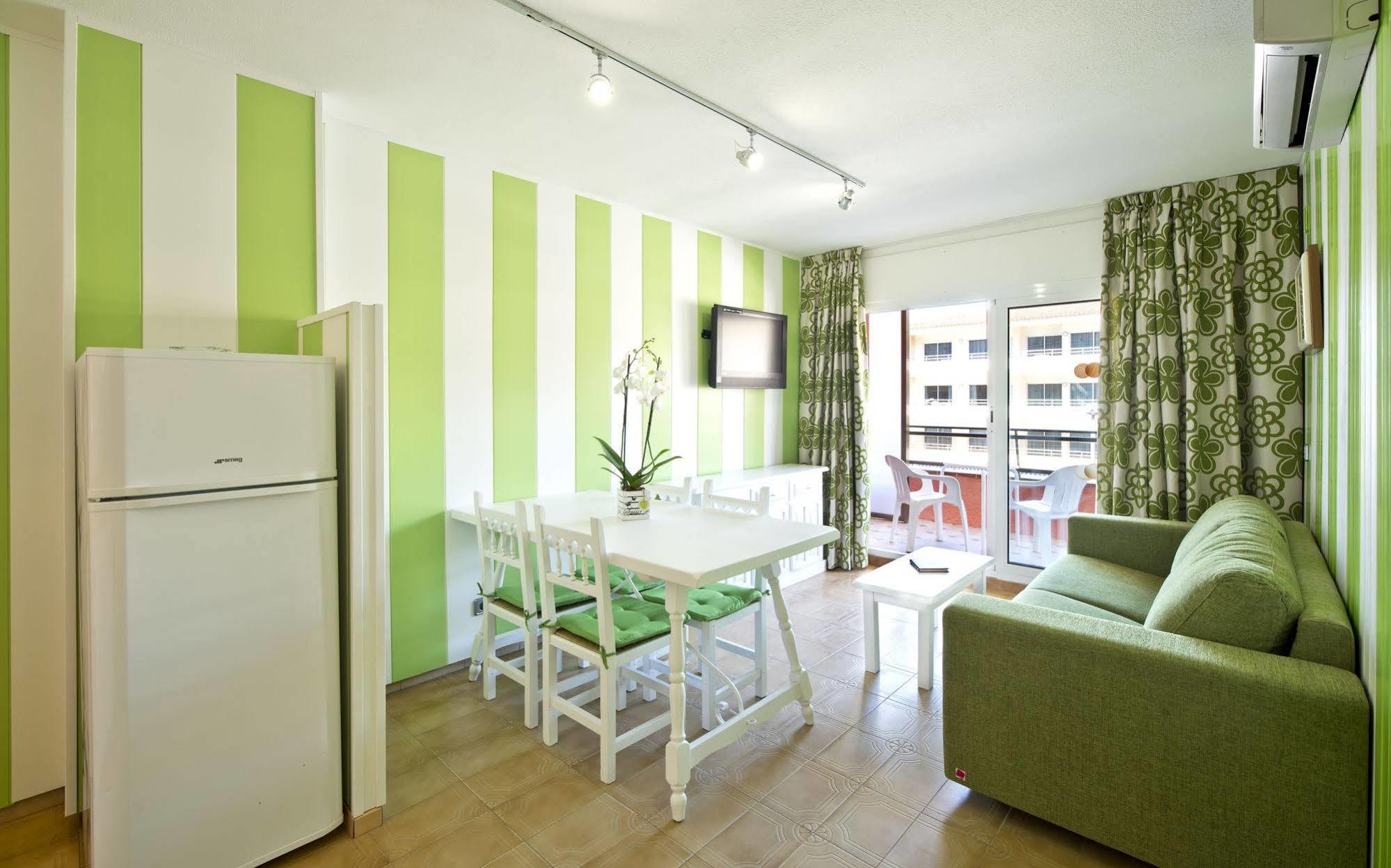 Apartamentos Salles Beach L'Estartit Eksteriør billede